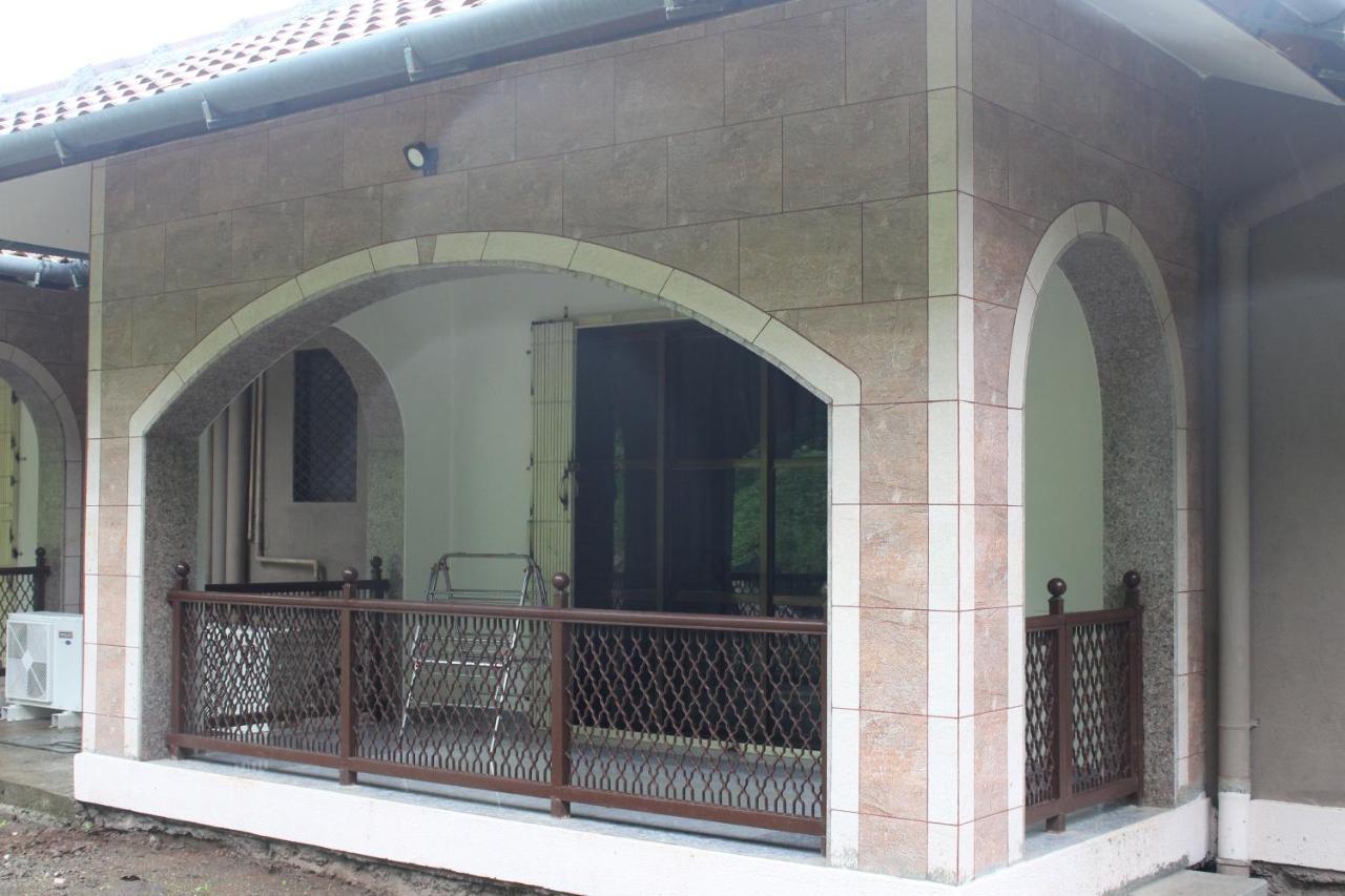 Shivraj Palace *