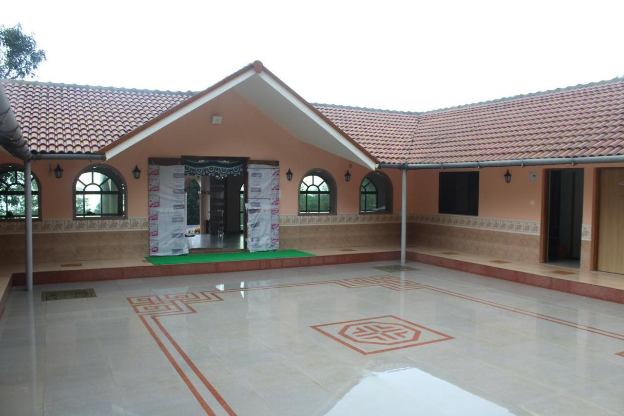 Resort Shivraj Palace Pune